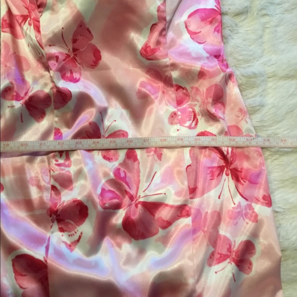 Vintage 2005 Hot Pink mermaid style strapless butterfly print gown with kickout - Picture 11 of 15